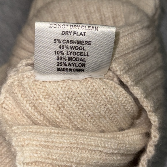 Danielle Guizio Cashmere Wool Blend Knit SHRUG ONLY Size Medium Oatmeal Colorway - Picture 3 of 9